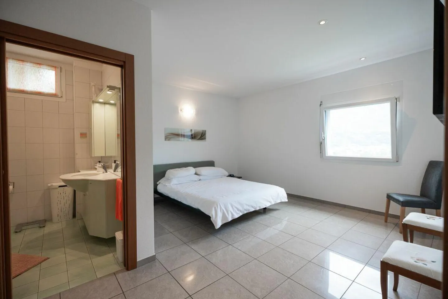 We are selling a beautiful villa in Monte Carasso - Photo 16 of 17