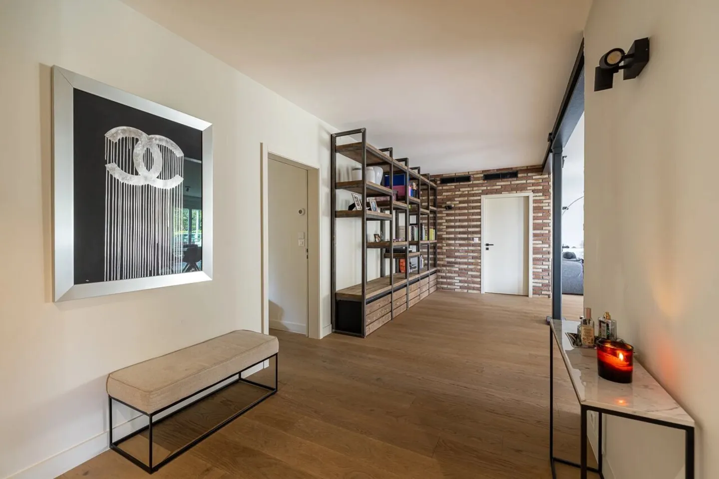 Elegance and Serenity in Cologny - Exceptional Apartment with Terraces - Photo 3 of 11