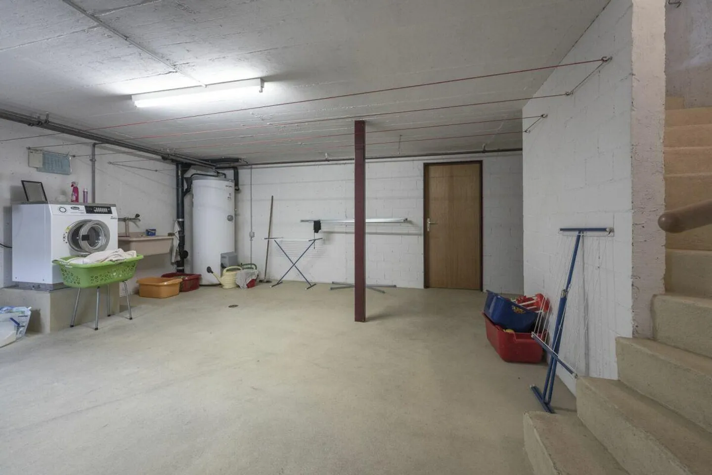 Detached single-family house with spacious garden and perfect sunlight - Photo 9 of 11