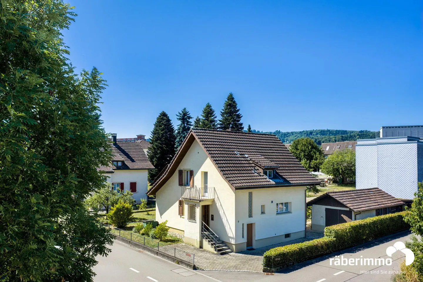 844 M² PLEIN DE POSSIBILITÉS - Photo 1 sur 11