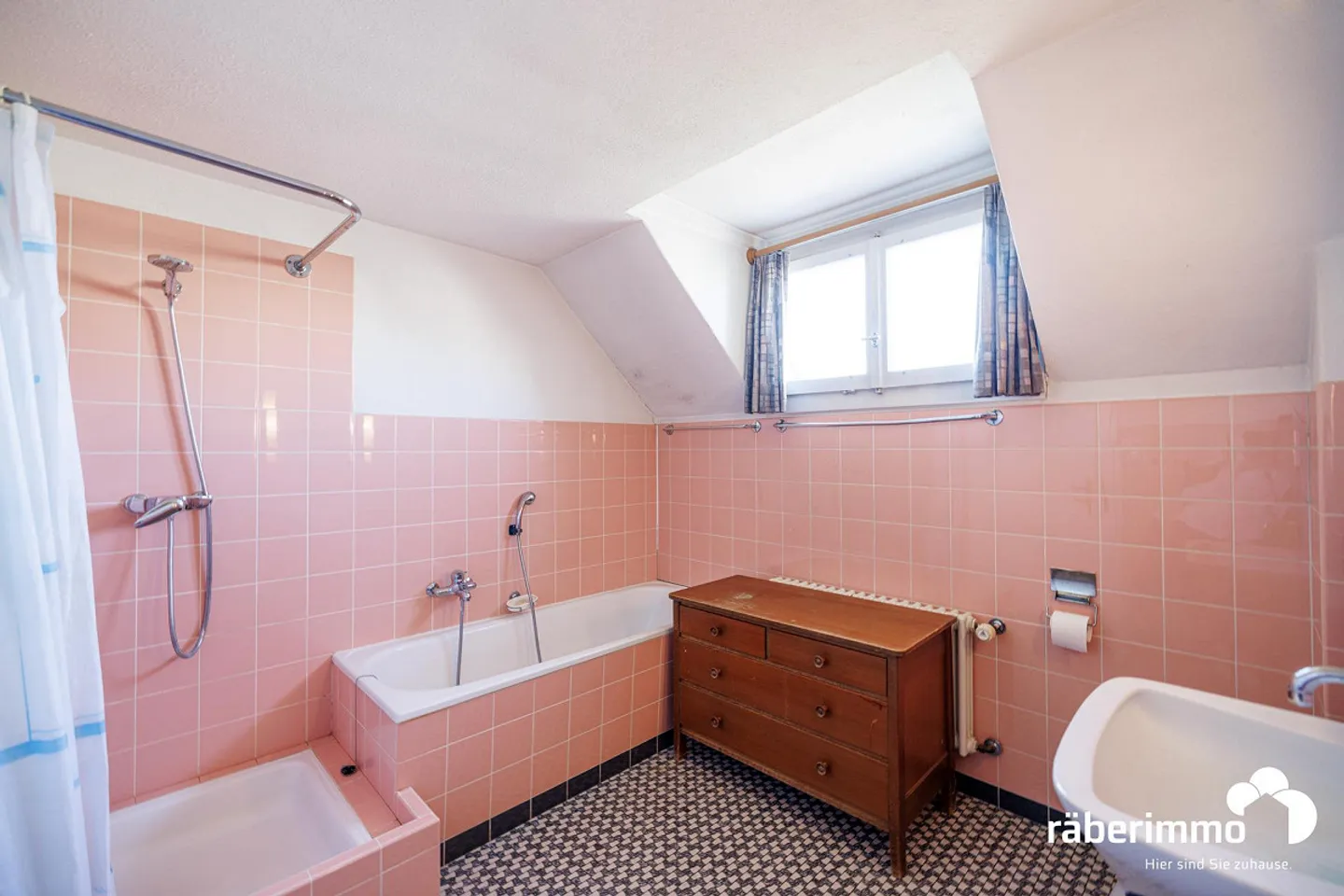 844 M² PLEIN DE POSSIBILITÉS - Photo 7 sur 11