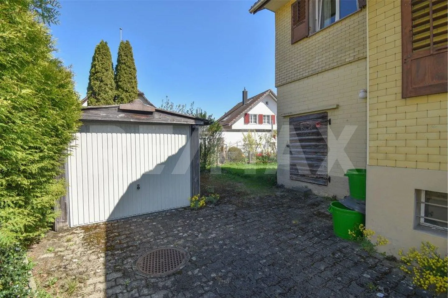 Maison individuelle 4½ pièces dans un emplacement ensoleillé et calme. Solide construction pour un développement ultérieur. - Photo 2 sur 10