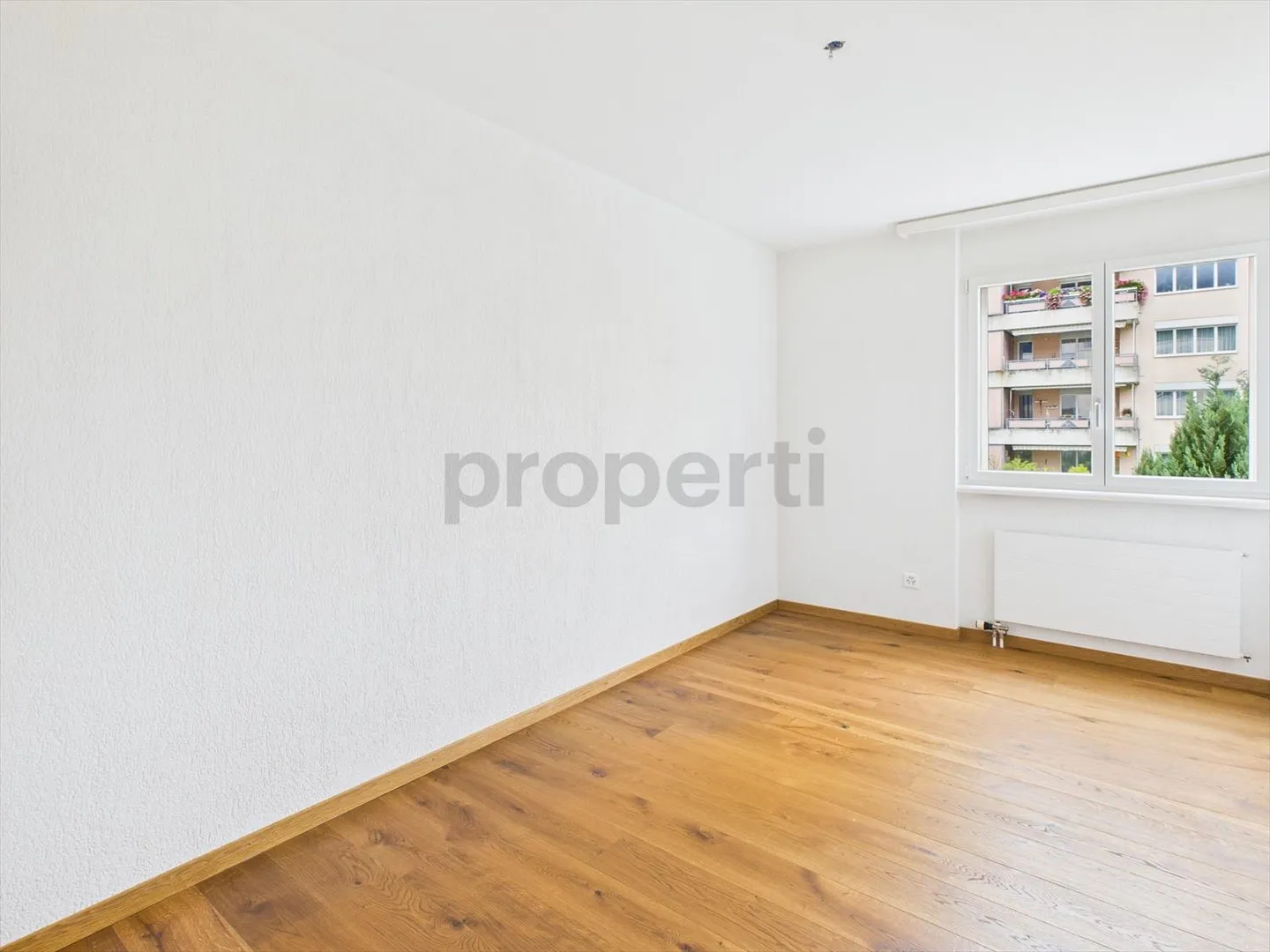 Charming and bright 4.5-room apartment in Belp - Photo 7 of 11