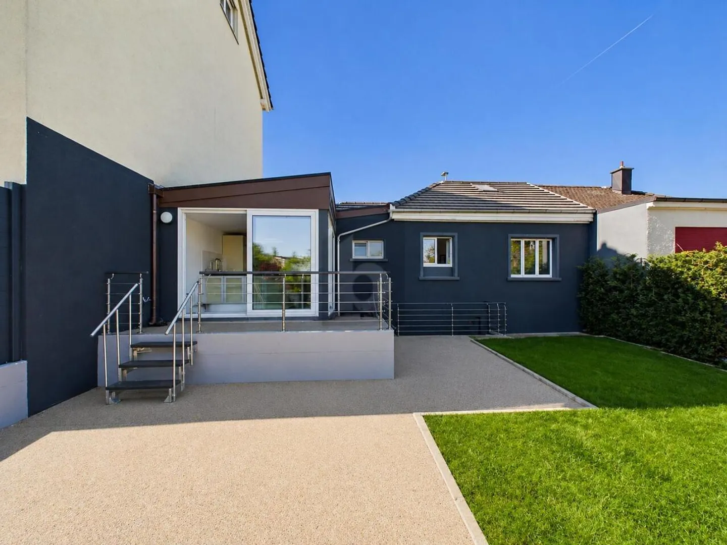 Charmantes Reihenmittelhaus mit Garten - Foto 1 von 6