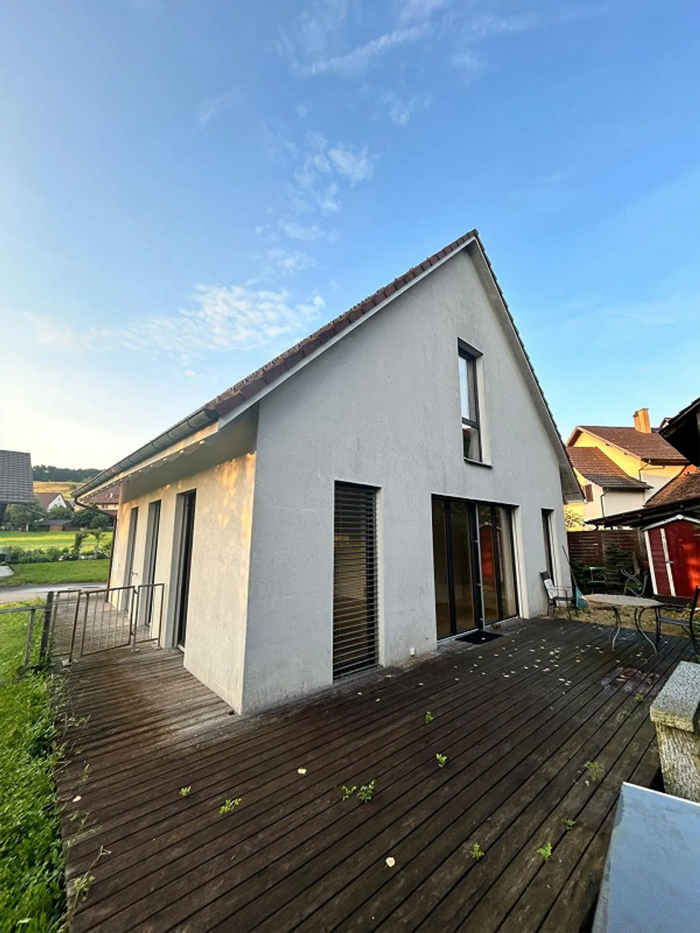 Charmante maison individuelle de 3,5 pièces avec grand jardin - Photo 6 sur 21