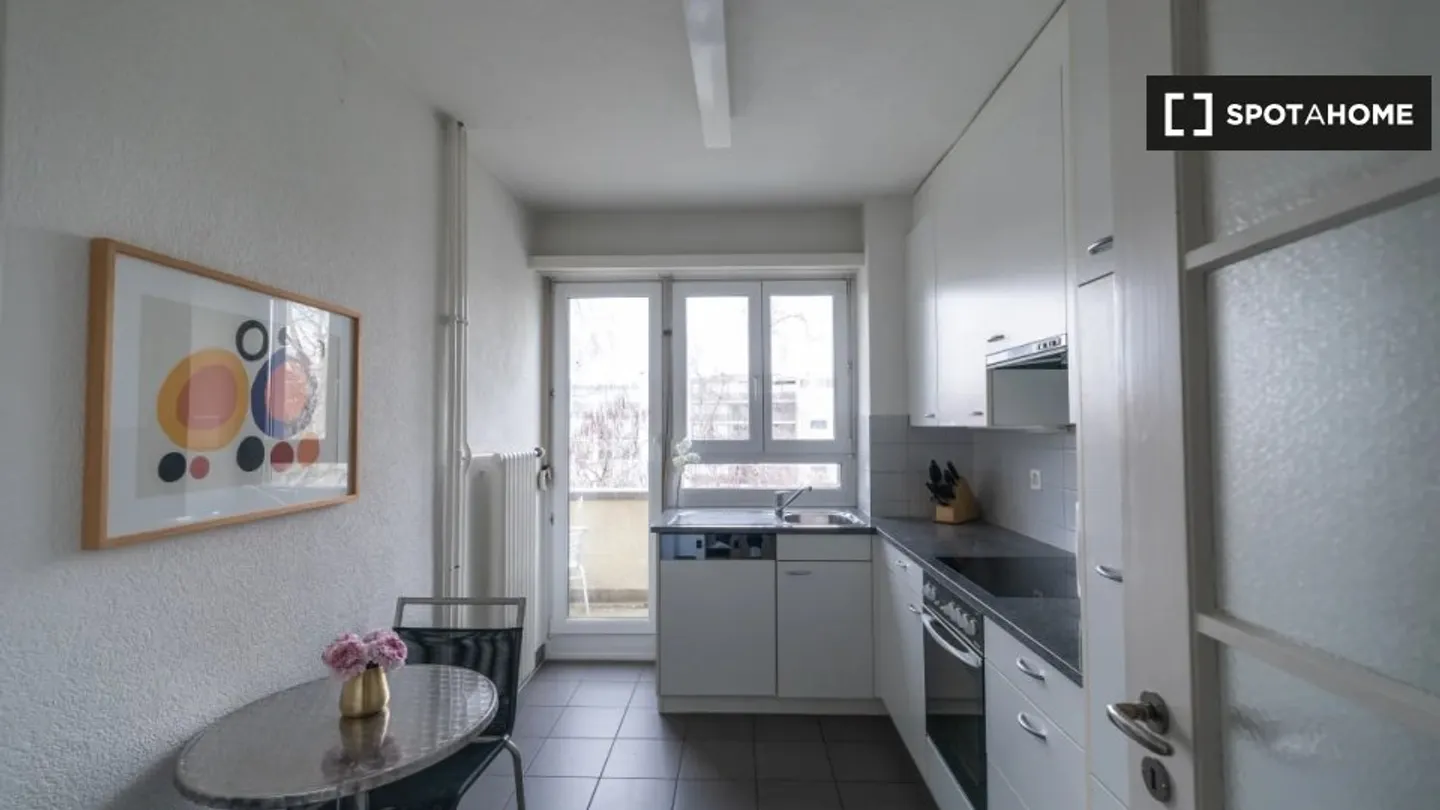 Charmante Wohnung in Zürich - Foto 2 von 18