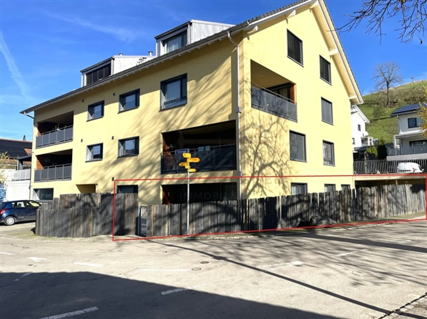 «Neuwertige 4½-Zi-Gartenwohnung mit praktischen Zusatzräumen» - Foto 12 von 12