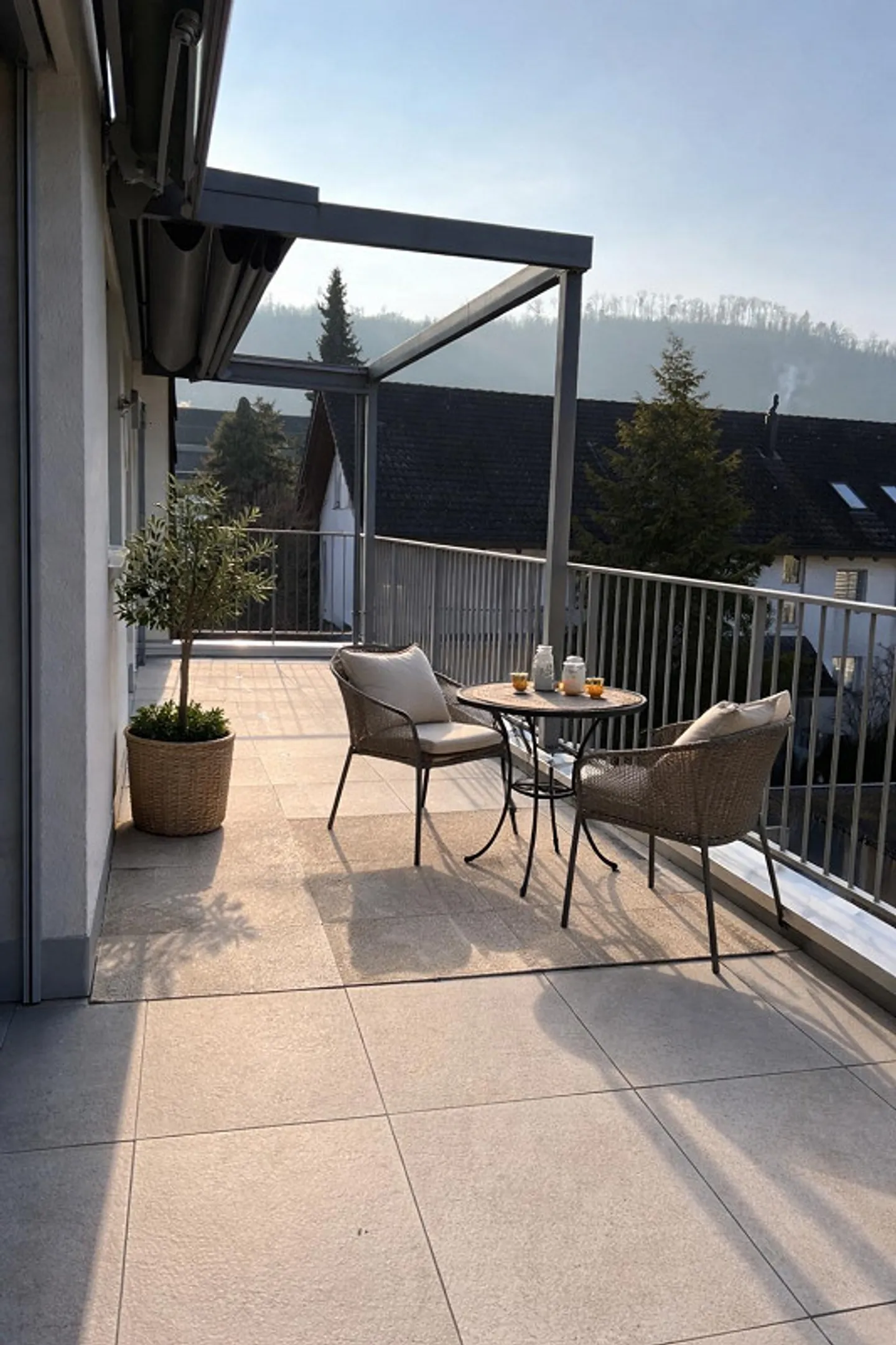 Dachwohnung mit Ladestation in Ettingen, zentral gelegen - Foto 5 von 7