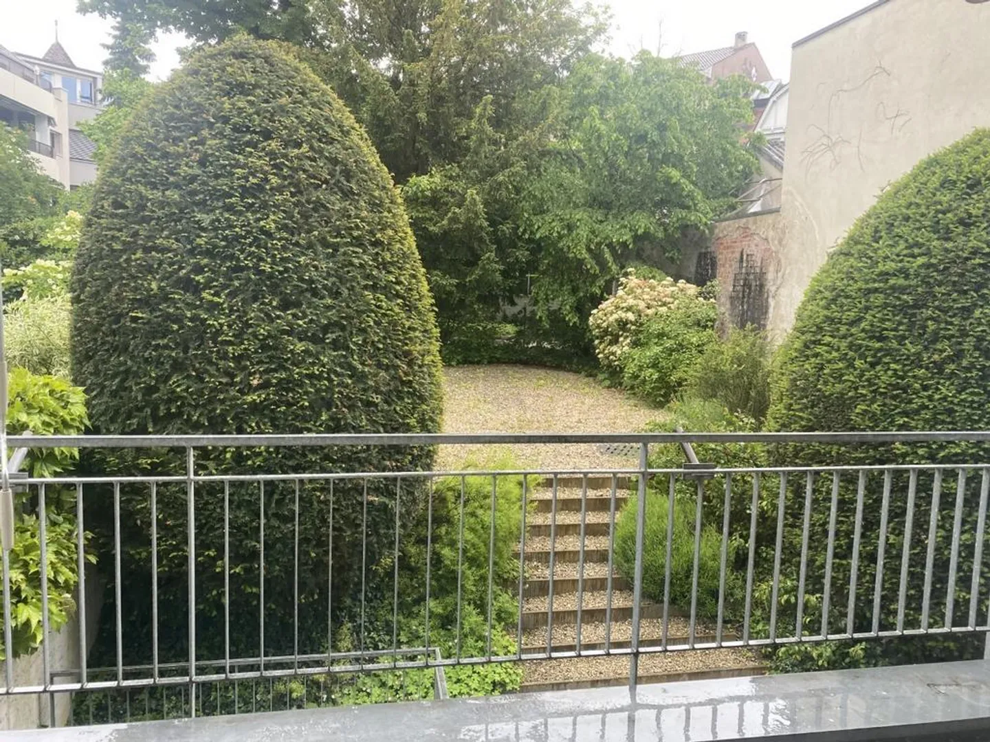 Living with Balcony in the Courtyard - Photo 5 of 8