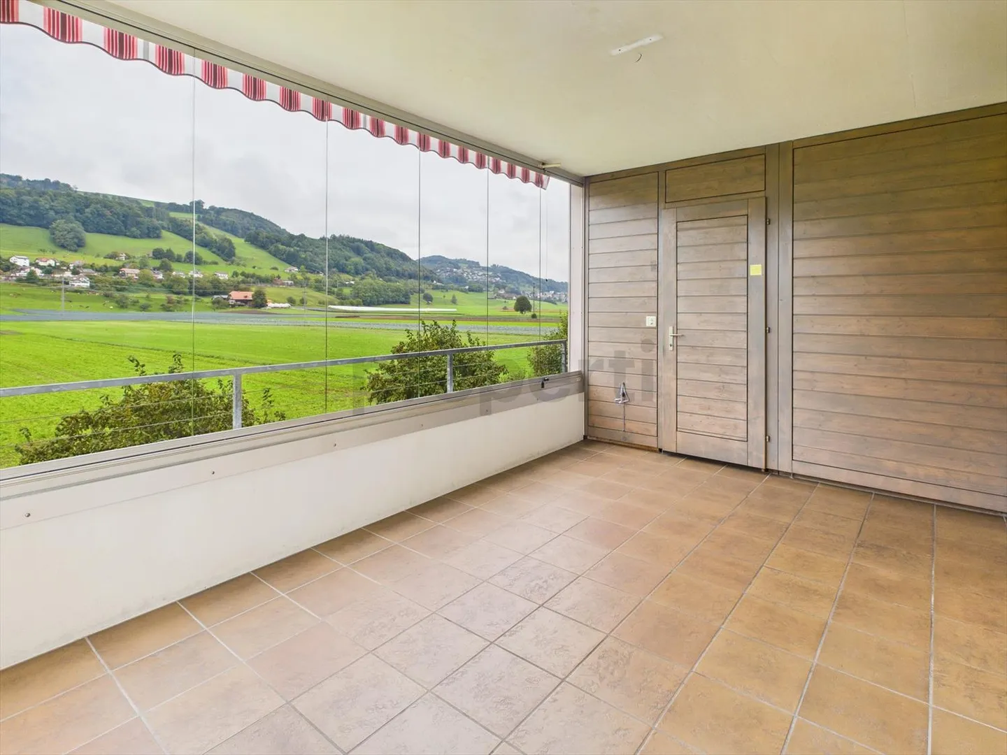 Charming and bright 4.5-room apartment in Belp - Photo 10 of 11