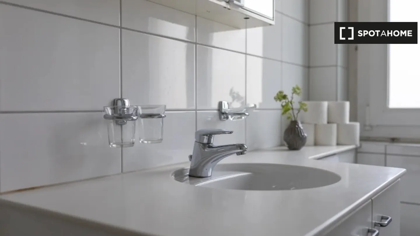 Charmante Wohnung in Zürich - Foto 16 von 18