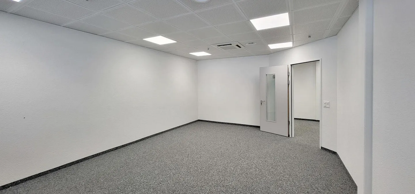 Geräumige Bürofläche in Mägenwil - Foto 9 von 14