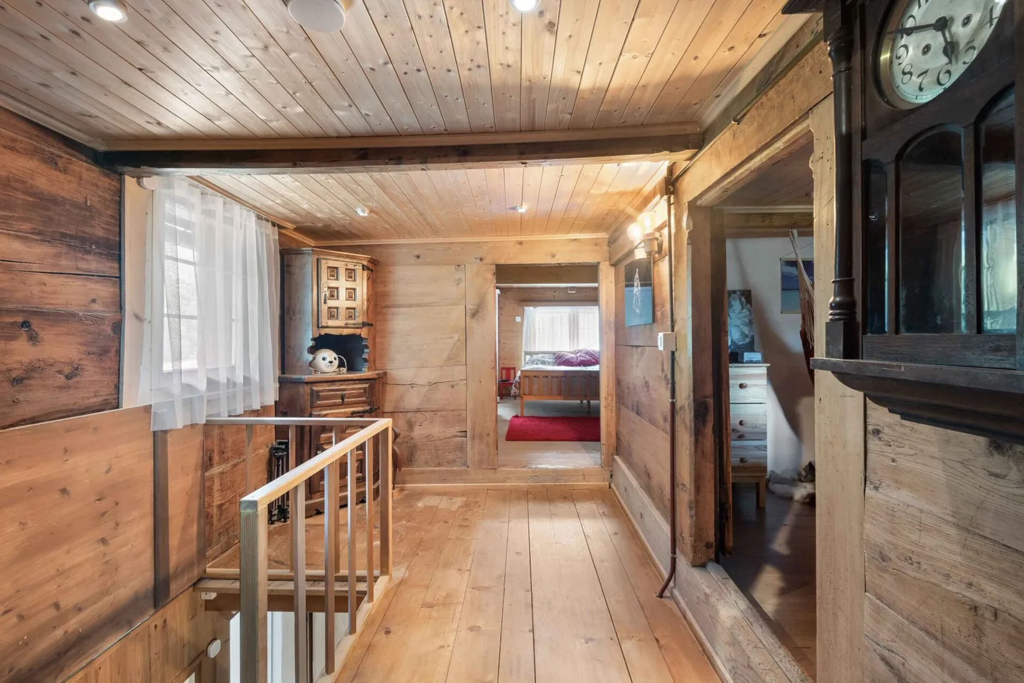 Grosses 8.5-Zimmer-Einfamilienhaus mit schönem Garten an sonniger Lage in Elm GL - Foto 23 von 25