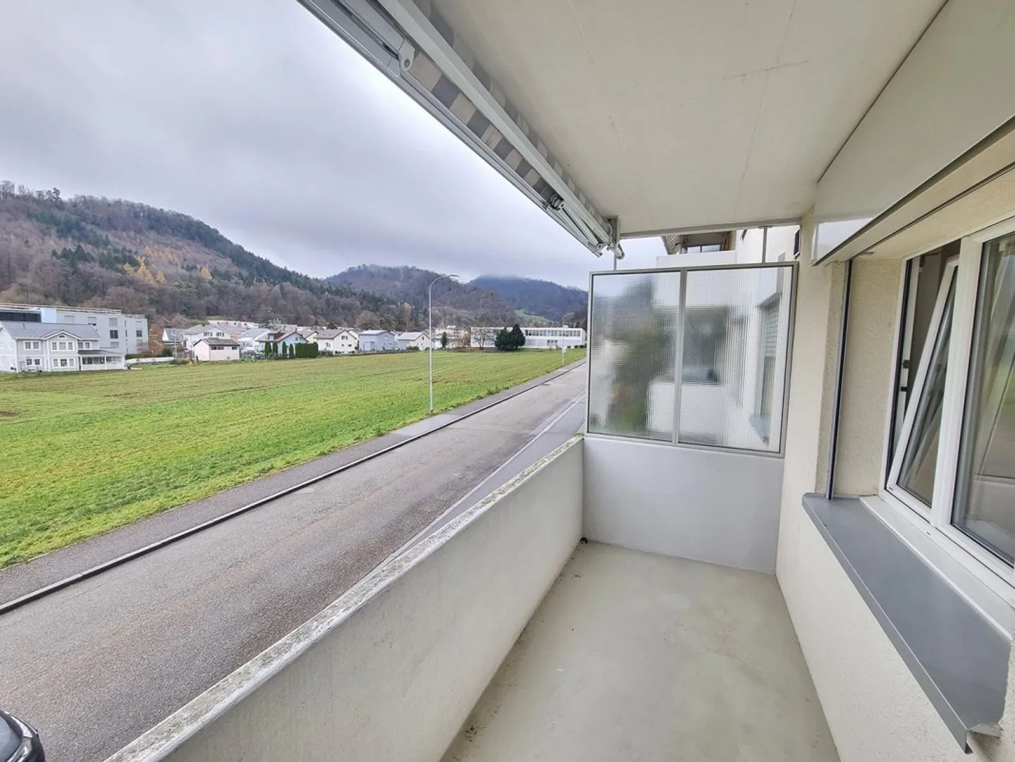 Ideal, cozy 1-room apartment! - Photo 3 of 4