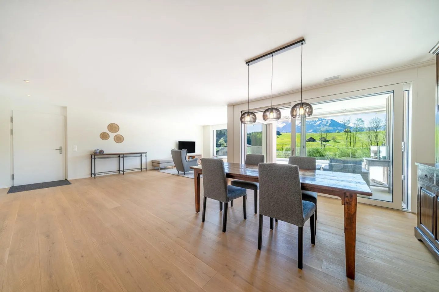 Exklusives Wohnen mit Weitblick und Alpenpanorama - Foto 2 von 4