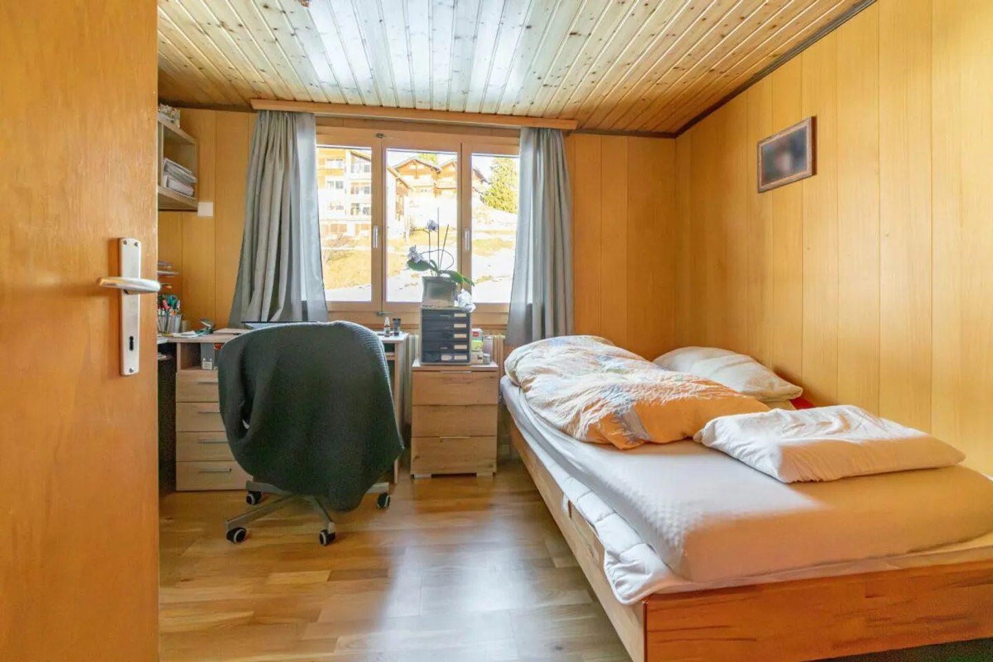 Appartement sous les combles de 5,5 pièces à Bellwald - spacieux, calme, avec vue sur la montagne - Photo 8 sur 15