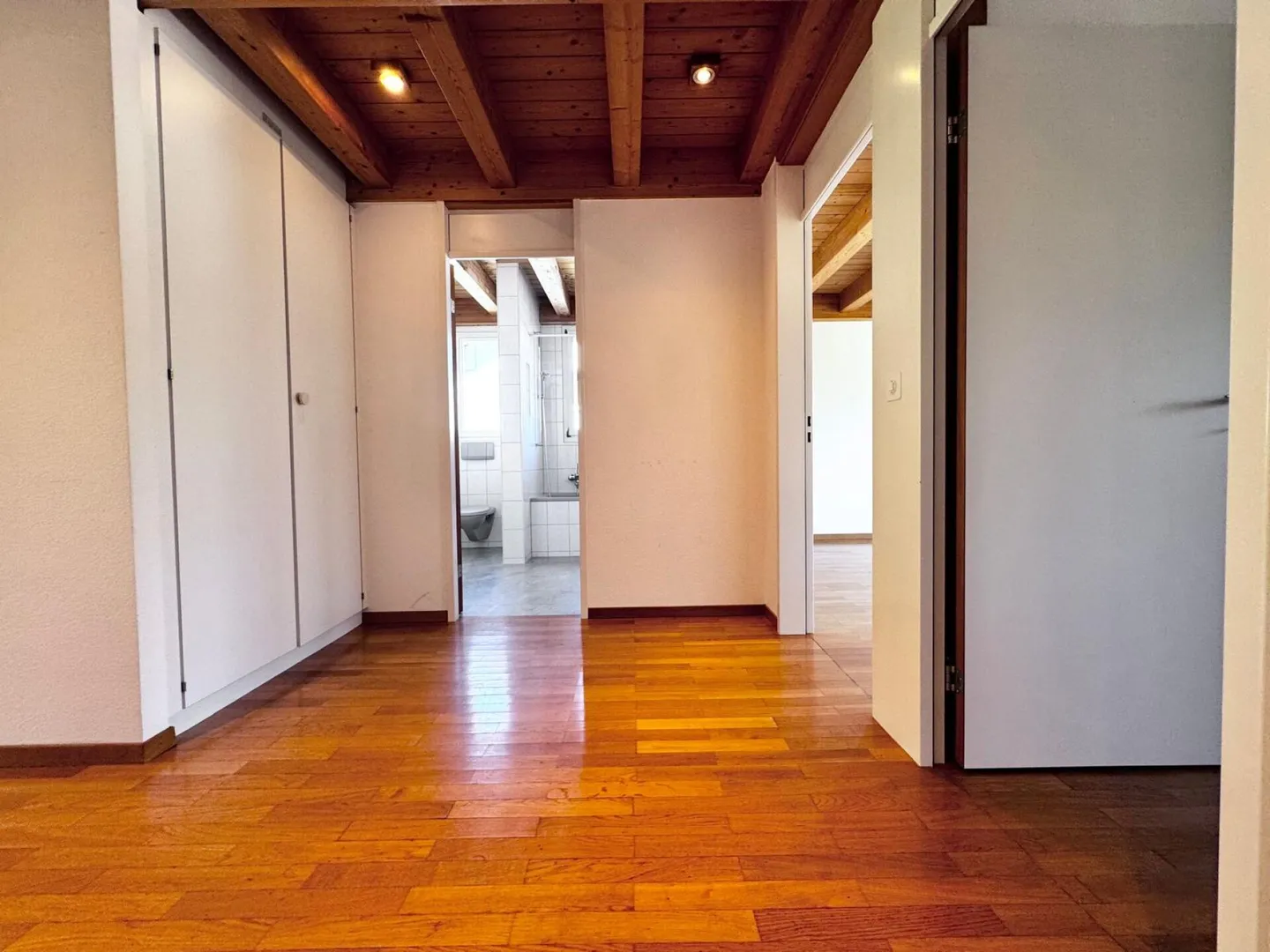 Vivre avec une vue - Appartement en duplex de rêve avec galerie et 2 balcons - Photo 3 sur 26