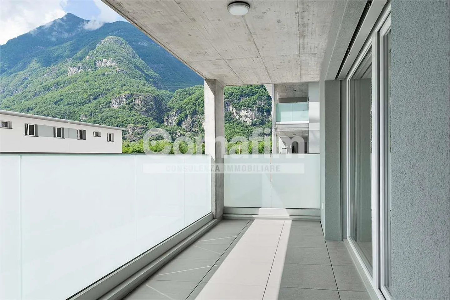 Moderno, luminoso, pratico! - Foto 3 di 8