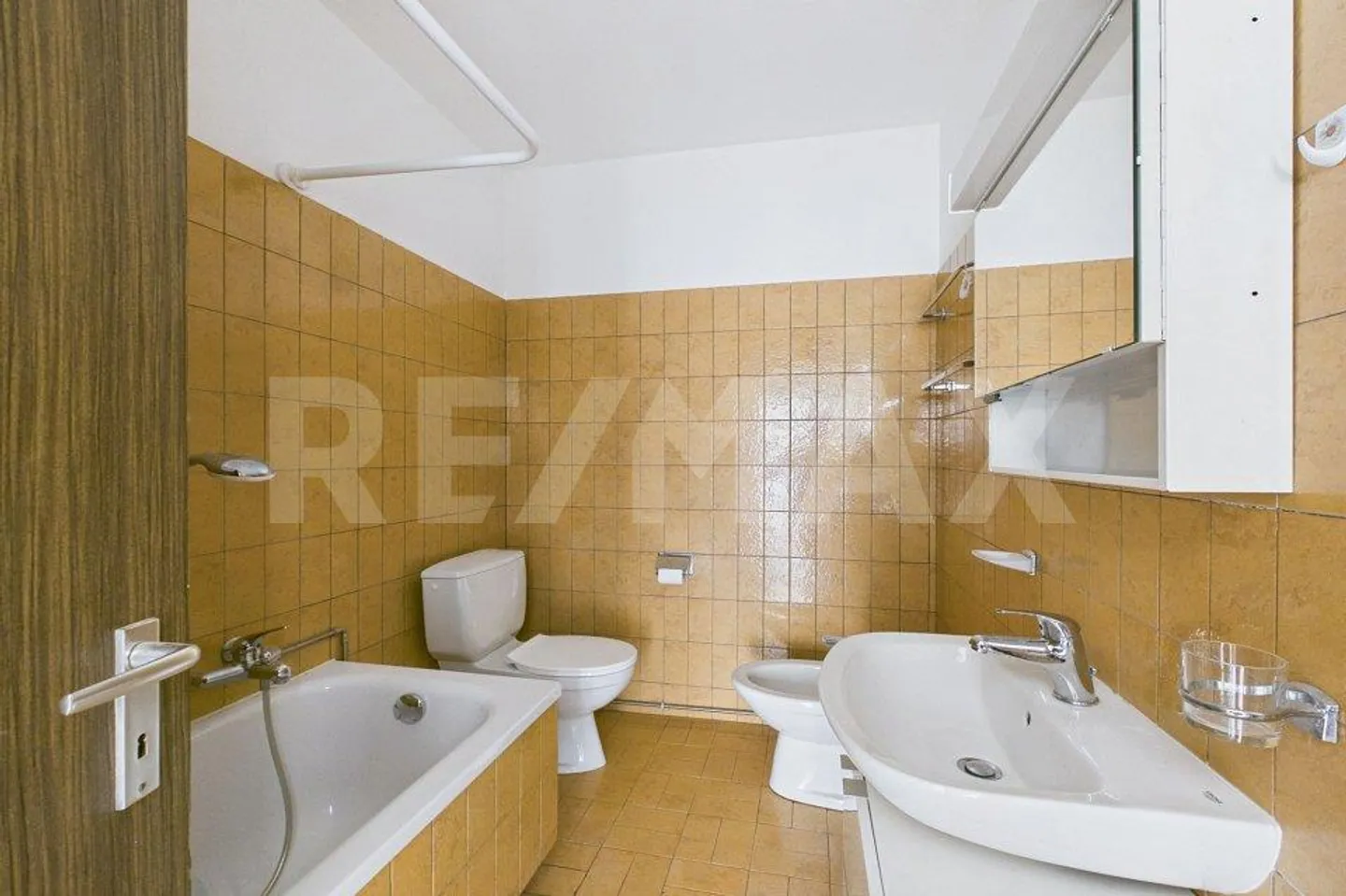 Appartement rénové 2,5 pièces avec balcon - Photo 11 sur 12