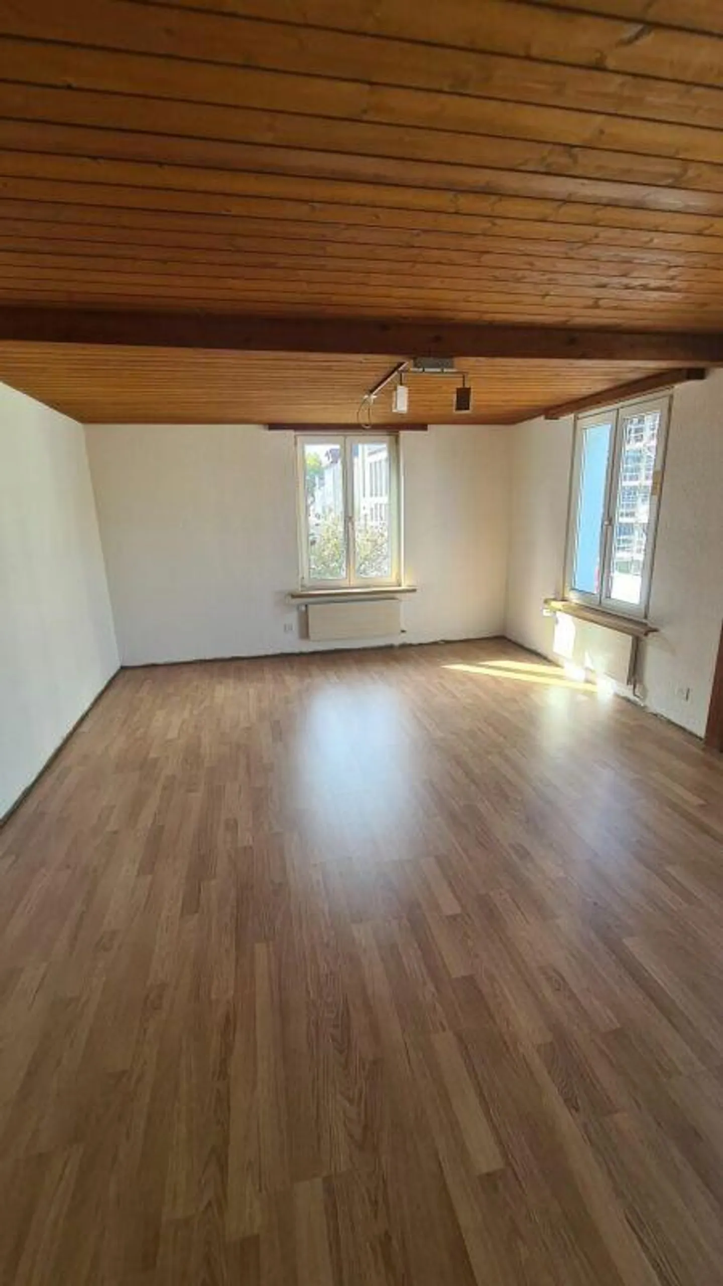 Appartement de 3 pièces dans un emplacement central - Photo 6 sur 7