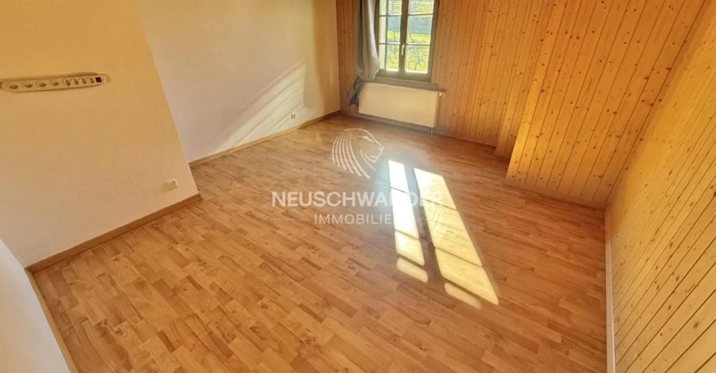 Charming Renovated Building - Photo 3 of 11