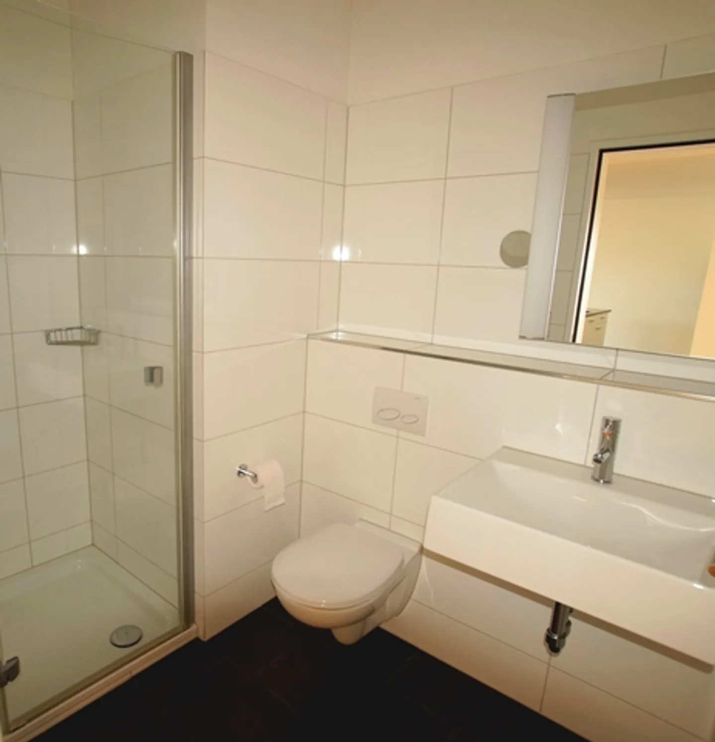 Living in a well-kept environment - Photo 5 of 8