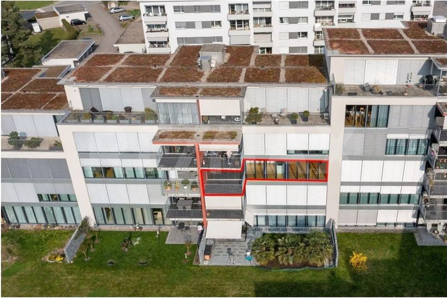 Vivre dans un quartier résidentiel calme et ensoleillé - Photo 1 sur 9
