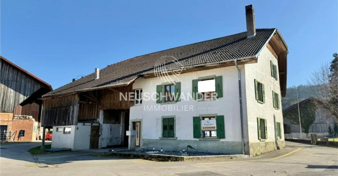 Charming Renovated Building - Photo 7 of 11
