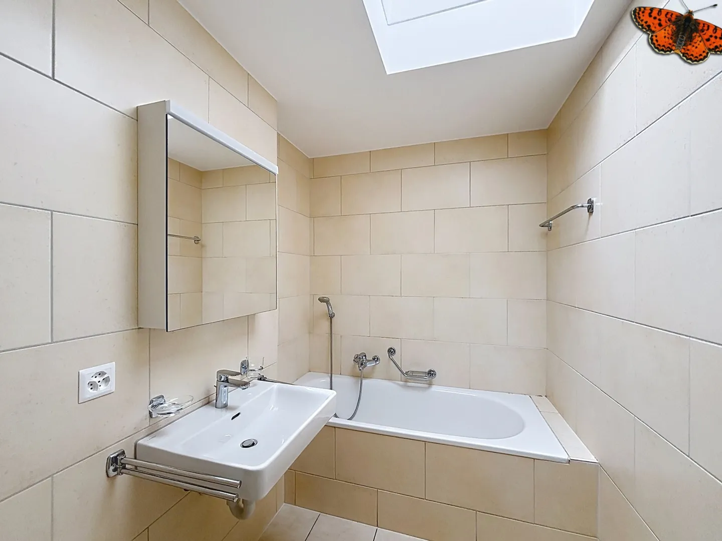 Magnificent 5½ room penthouse in La Tour-de-Trême! - Photo 6 of 15