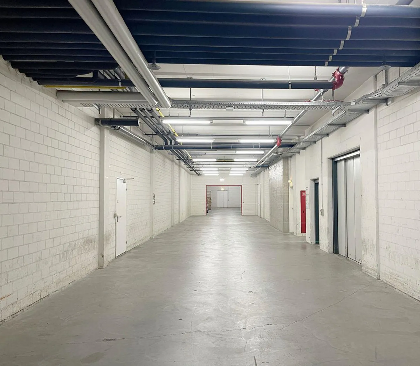 Befahrbare Gewerbefläche - 522m² - Foto 5 von 7