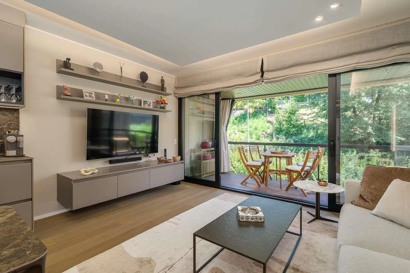 3.5 rooms completely renovated in Viganello - Photo 2 of 13