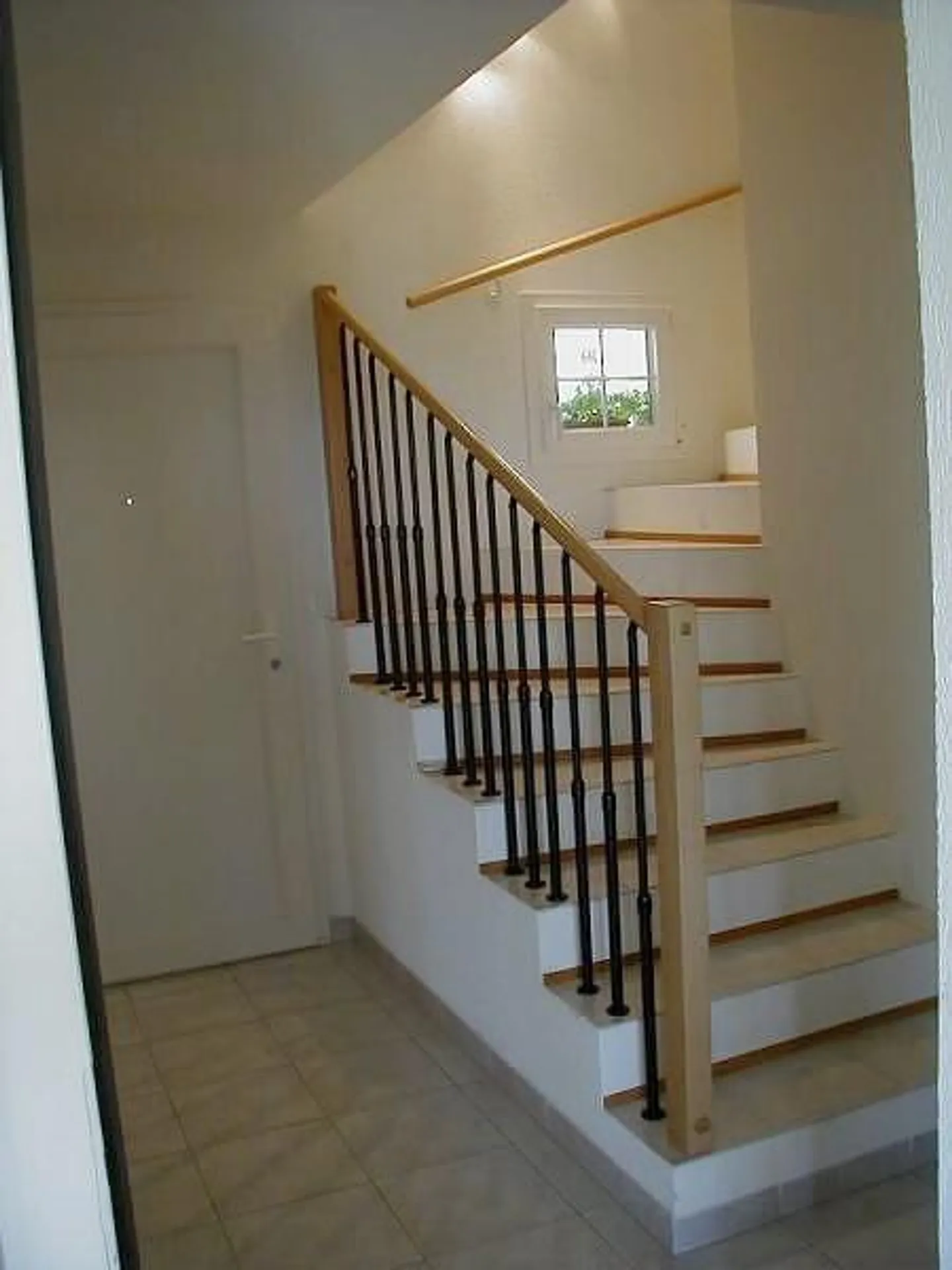 Bell'appartamento di 3,5 stanze - Mont-sur-Rolle - Vista lago - Foto 3 di 13