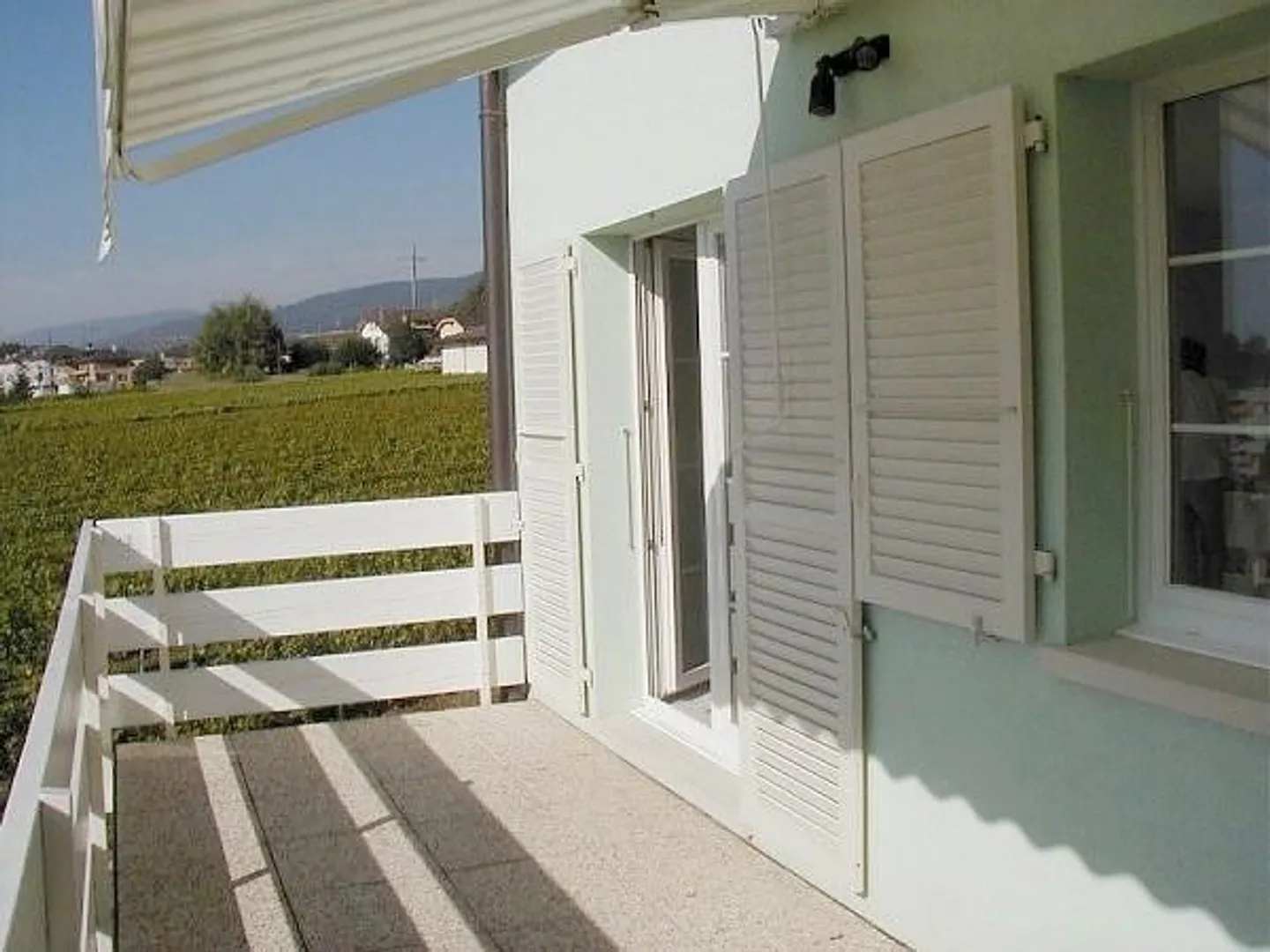 Bell'appartamento di 3,5 stanze - Mont-sur-Rolle - Vista lago - Foto 5 di 13