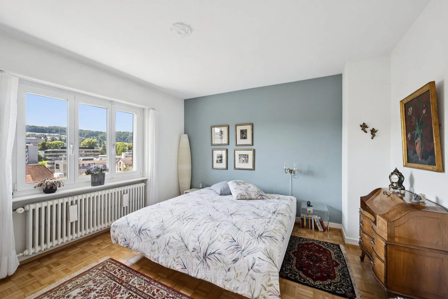 Cozy Home with Garden and Scenic View - Photo 9 of 17