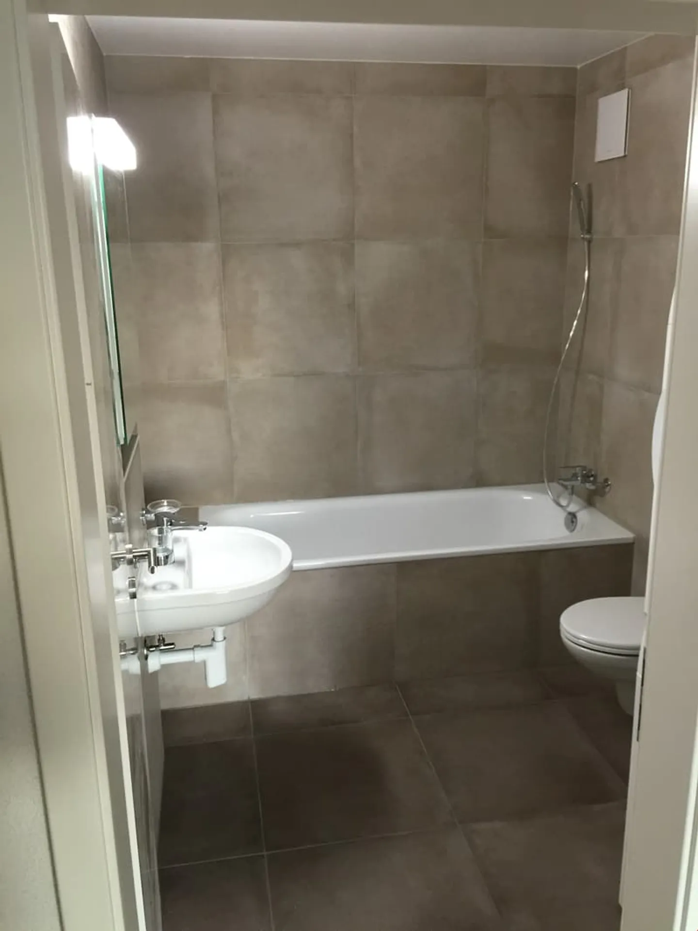 Appartement spacieux 2.5 pièces - Photo 5 sur 6