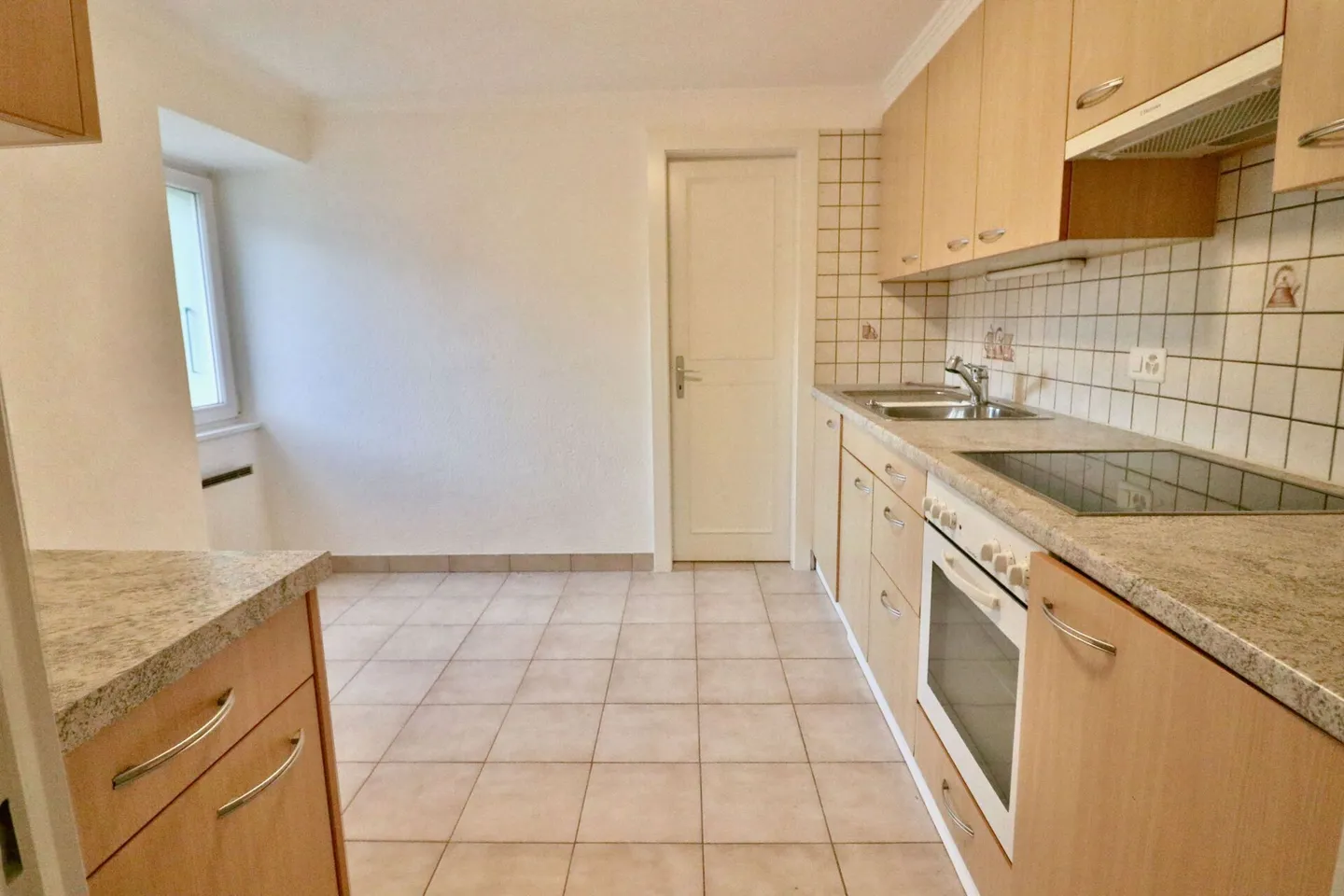 Spacieux 3.5 pces avec potager au centre du village - Photo 6 sur 16