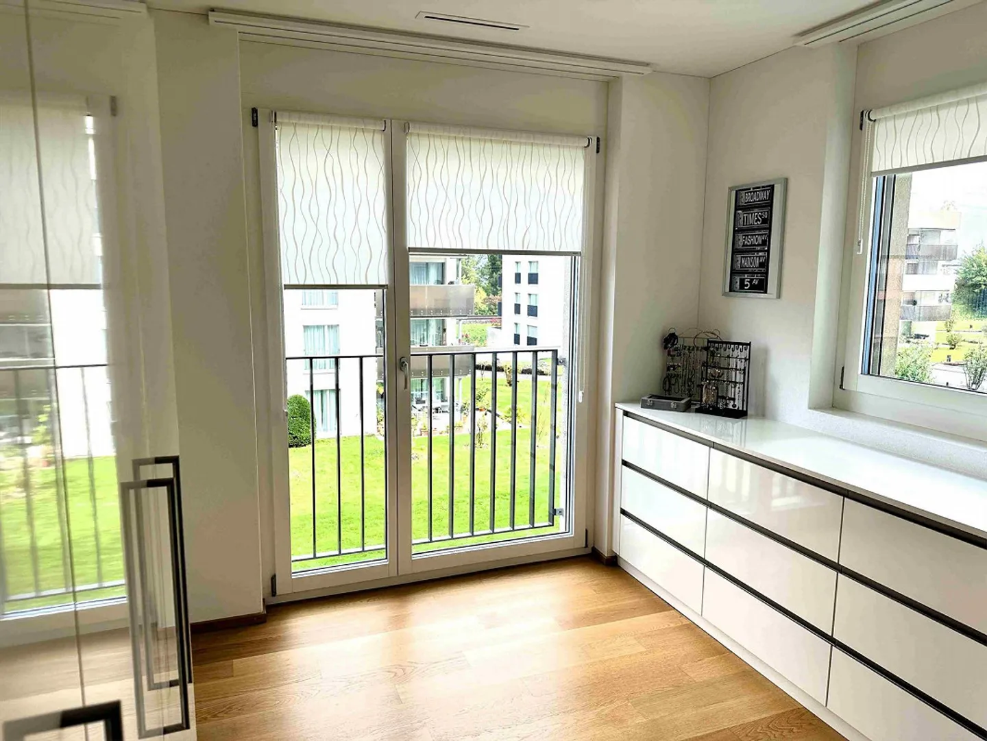 Ampio appartamento di 4,5 stanze in standard di proprietà - Foto 6 di 9