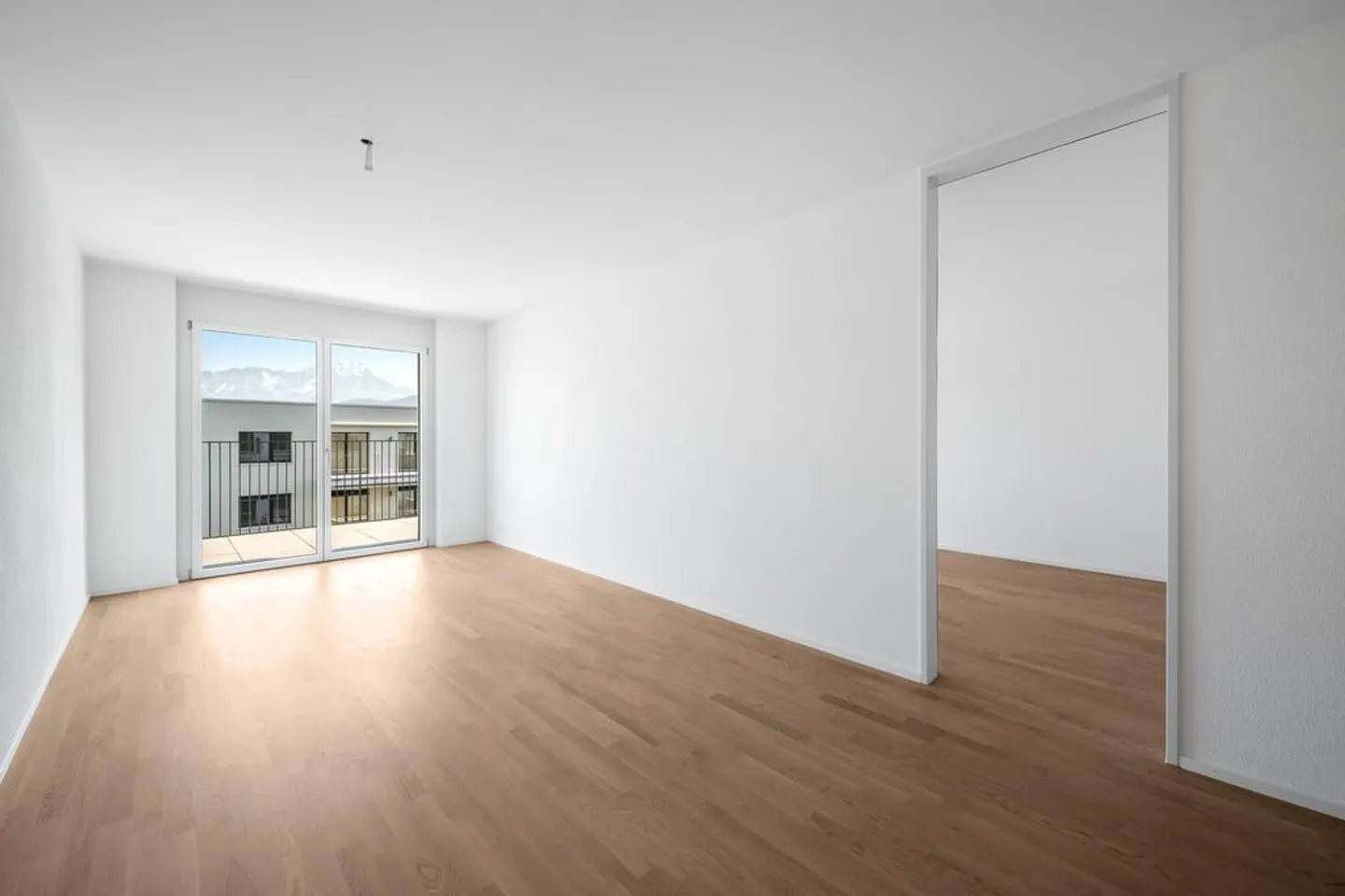 Grosse 2.5 Zimmer Wohnung mit Blick auf Bergpanorama - Foto 4 von 8