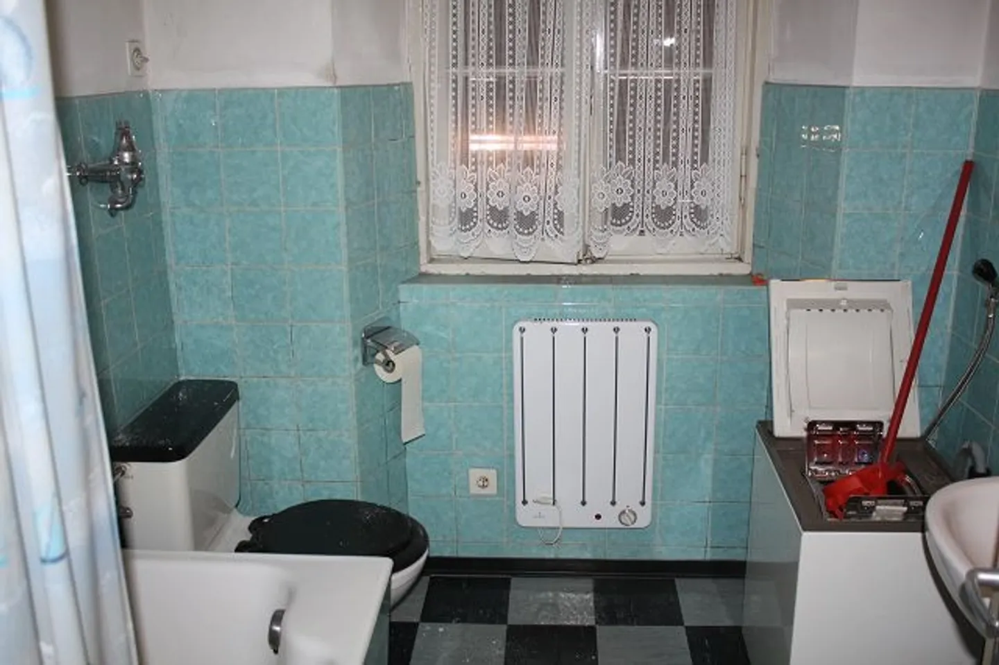 Maison de village de 12 pièces avec 2 magasins - Photo 4 sur 8