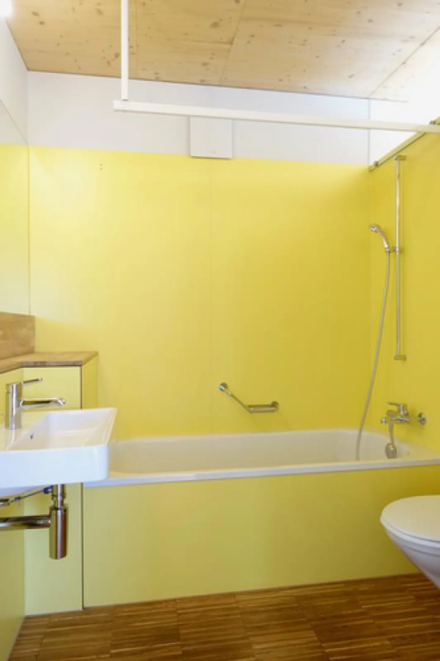 Your dream, this penthouse apartment - bright, beautiful, attractive - Photo 7 of 12