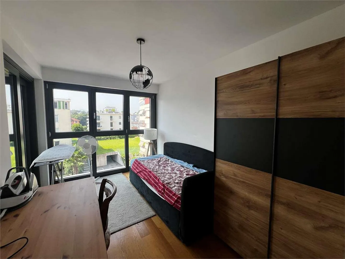 Massagno  Appartamento Arredato di 3.5 Locali con Vista Lago Parziale - Foto 7 di 9