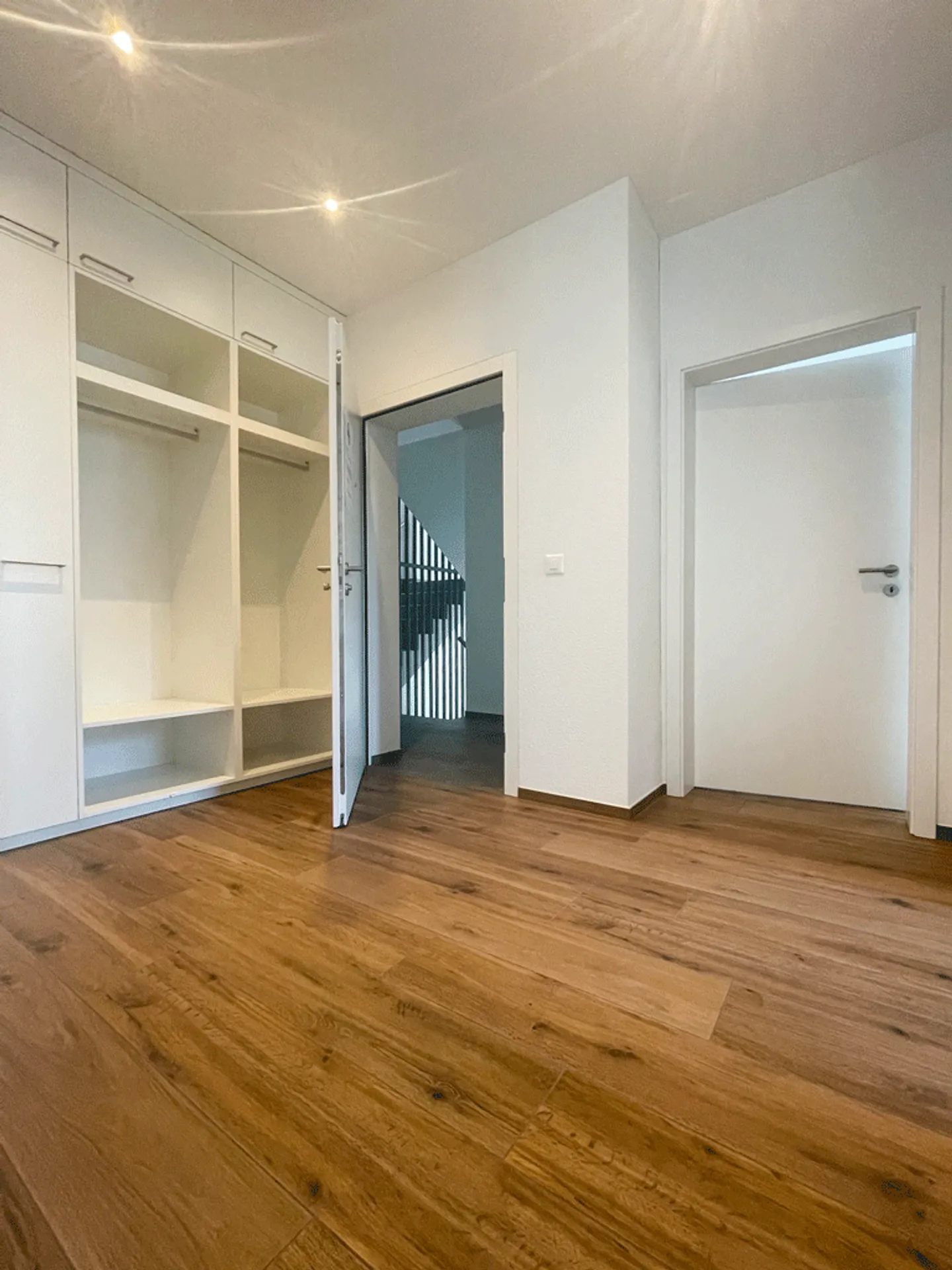 Modernes Apartment in Glarner Alpen - Foto 3 von 8