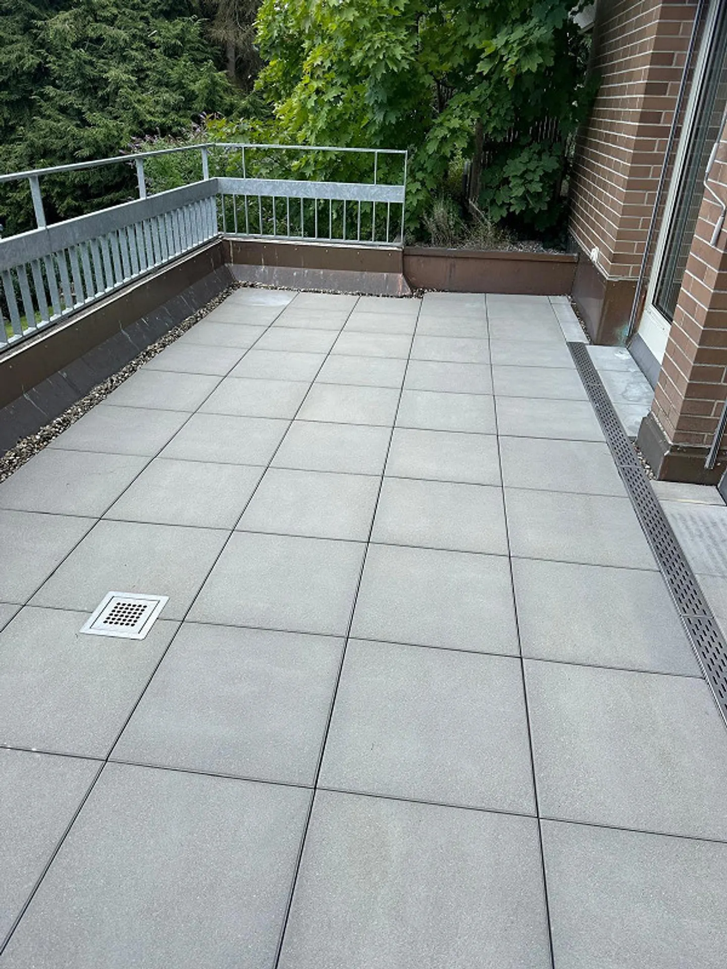 Ampio studio con terrazza soleggiata - Foto 4 di 4