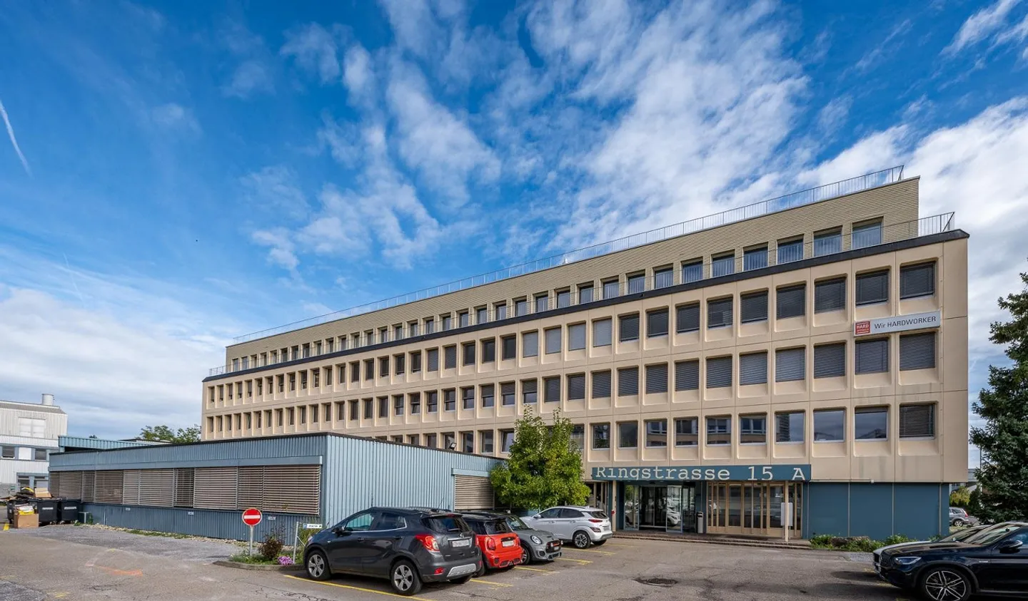 Il tuo nuovo ufficio in una posizione attraente - Foto 1 di 3