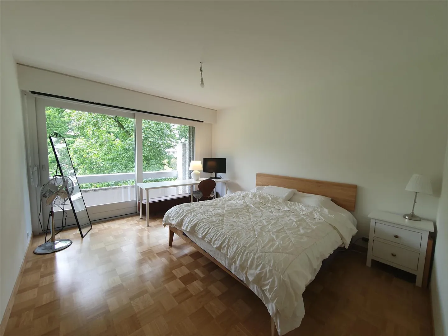 Magnificent 5-room apartment in residential area - Photo 7 of 13