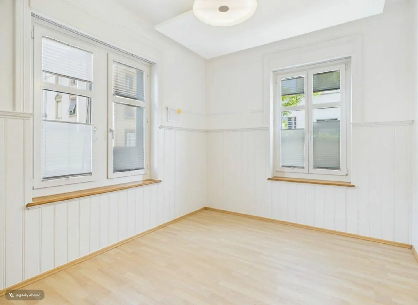 Work in a prime location - flexible 3-room space directly at the train station - Photo 2 of 10