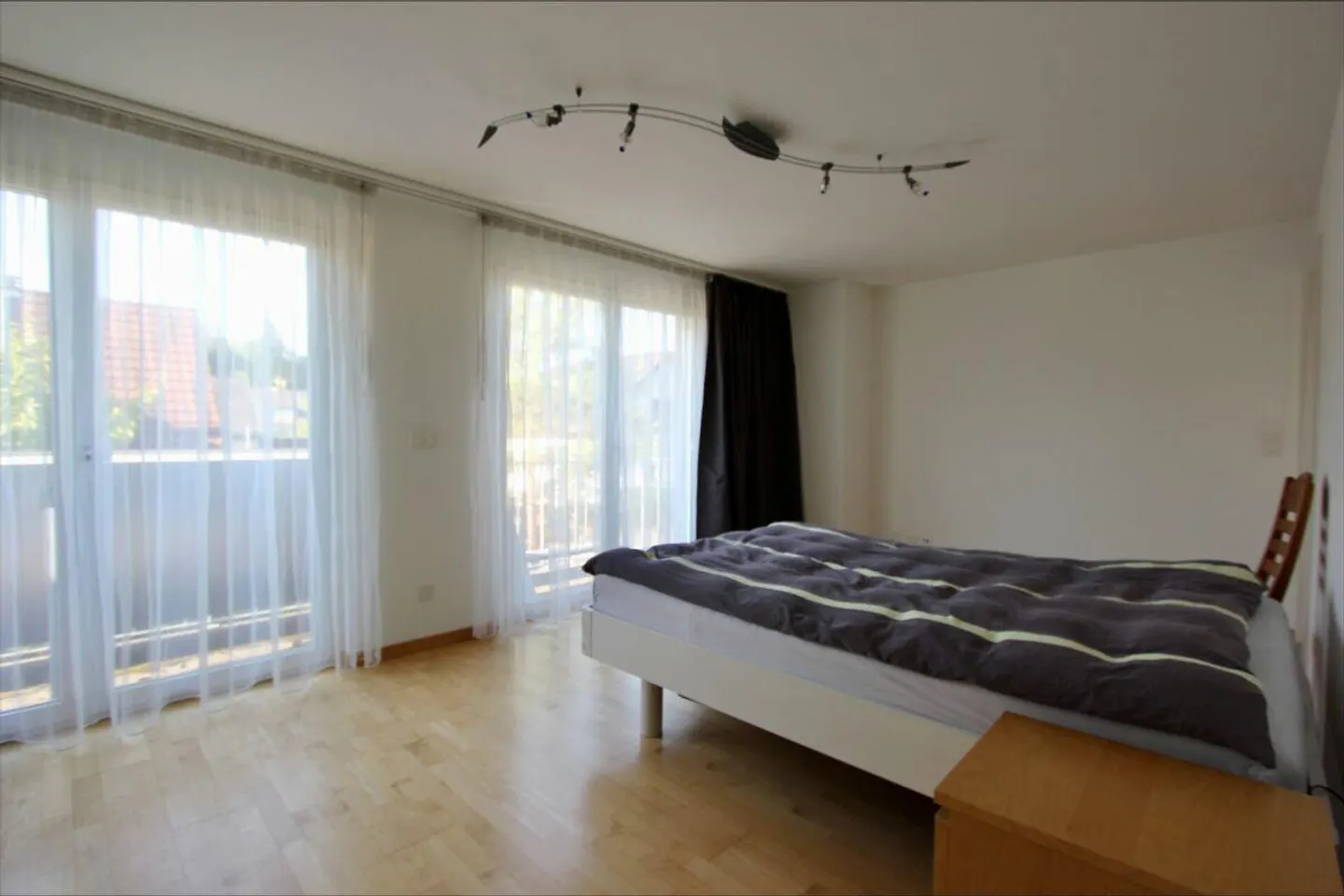 Modern 5.5-Room Single-Family House with Garden - Photo 11 of 15