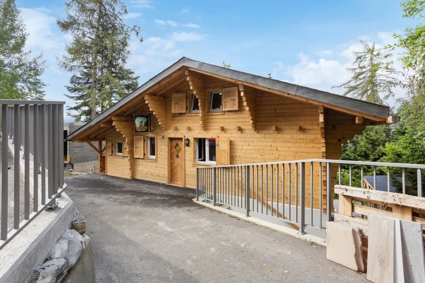 Wunderschönes Chalet mit 2 Wohnungen auf einem 1000 m² großen Grundstück - Foto 5 von 6