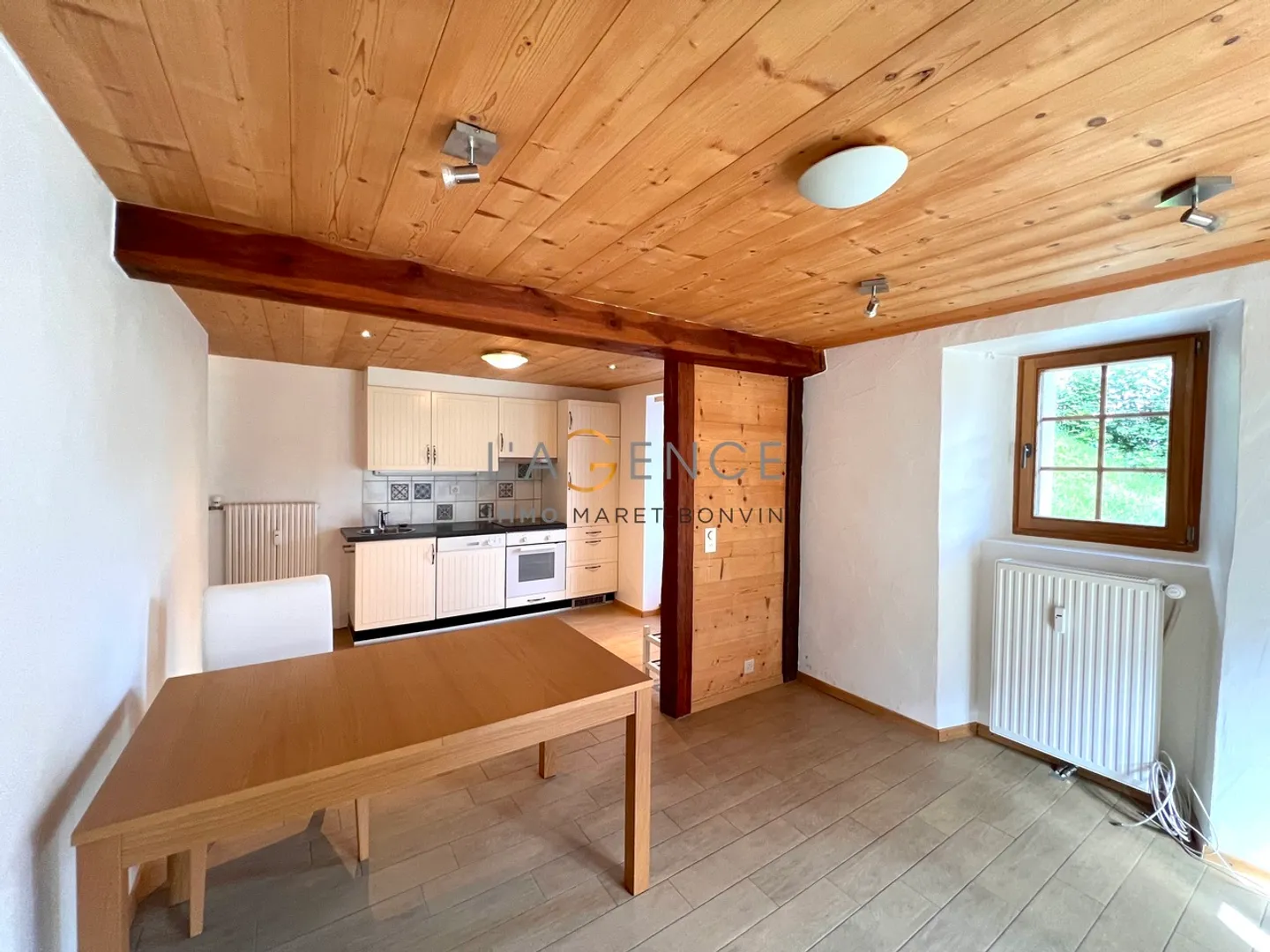 WOHNUNG MIT 2,5 ZIMMERN MIT TERRASSE - ZWEITWOHNSITZ ERLAUBT - Foto 1 von 8