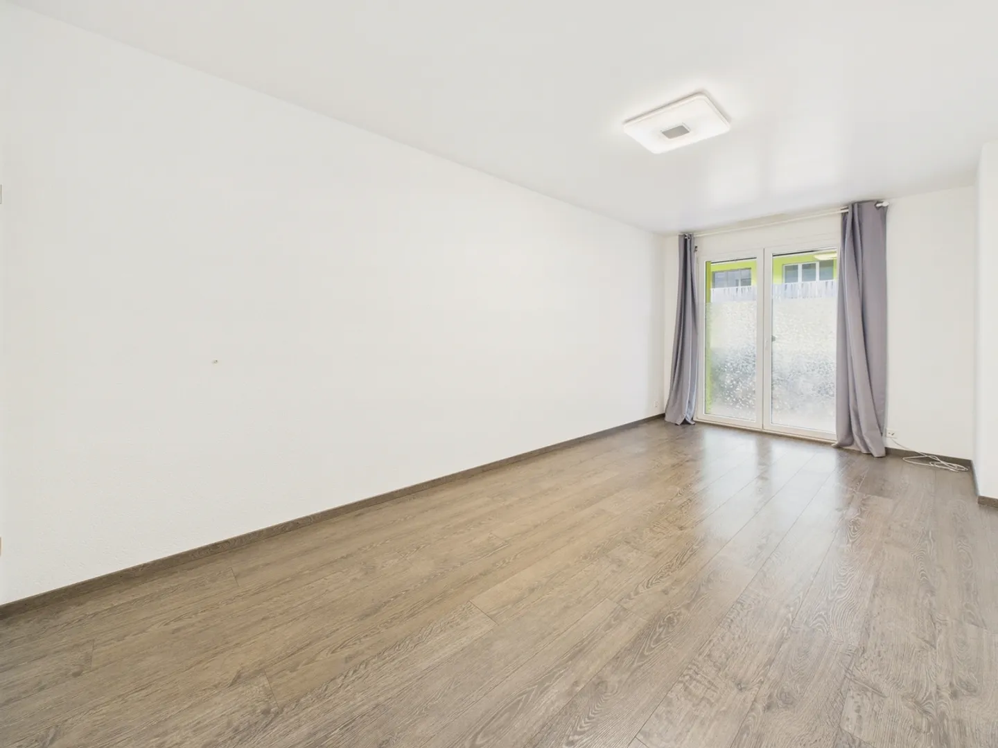 Modern and Spacious Apartment in Vernier - Photo 7 of 13